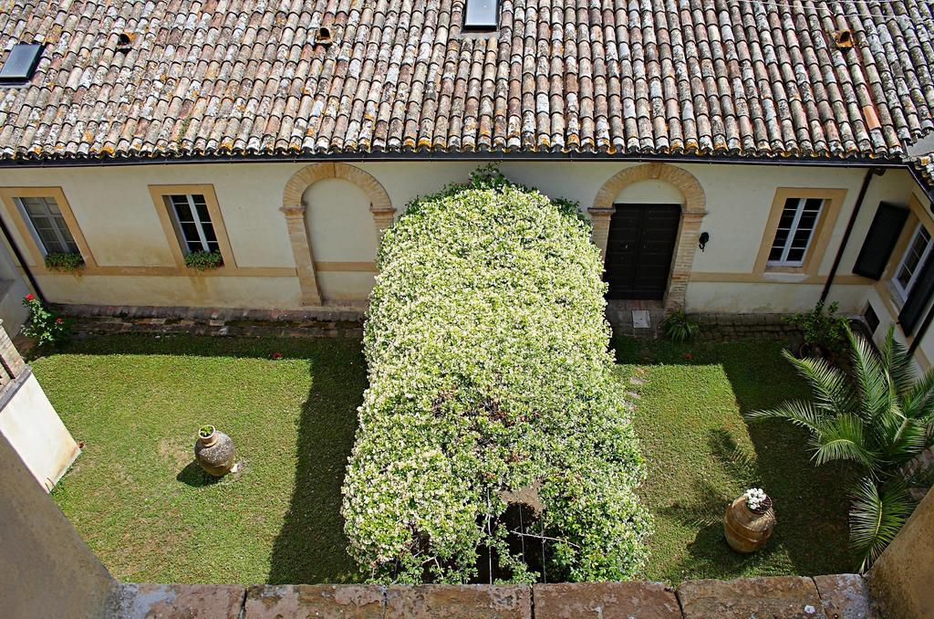Gasthaus Agriturismo Residenza Paradiso Trevi Exterior foto