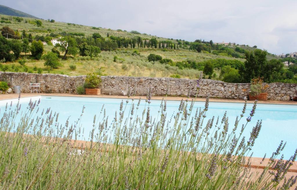 Gasthaus Agriturismo Residenza Paradiso Trevi Exterior foto
